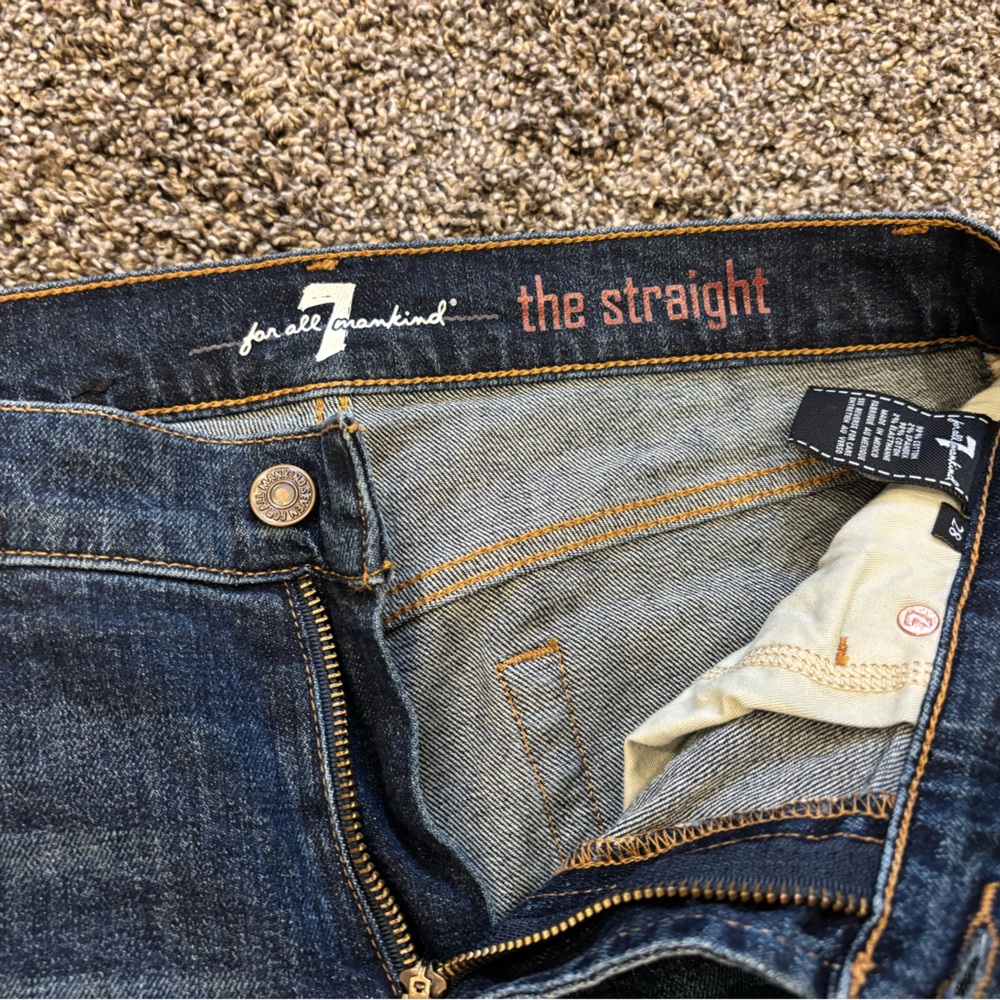 7 for all mankind jeans.  The straight cut.  Never worn. 28 x 32